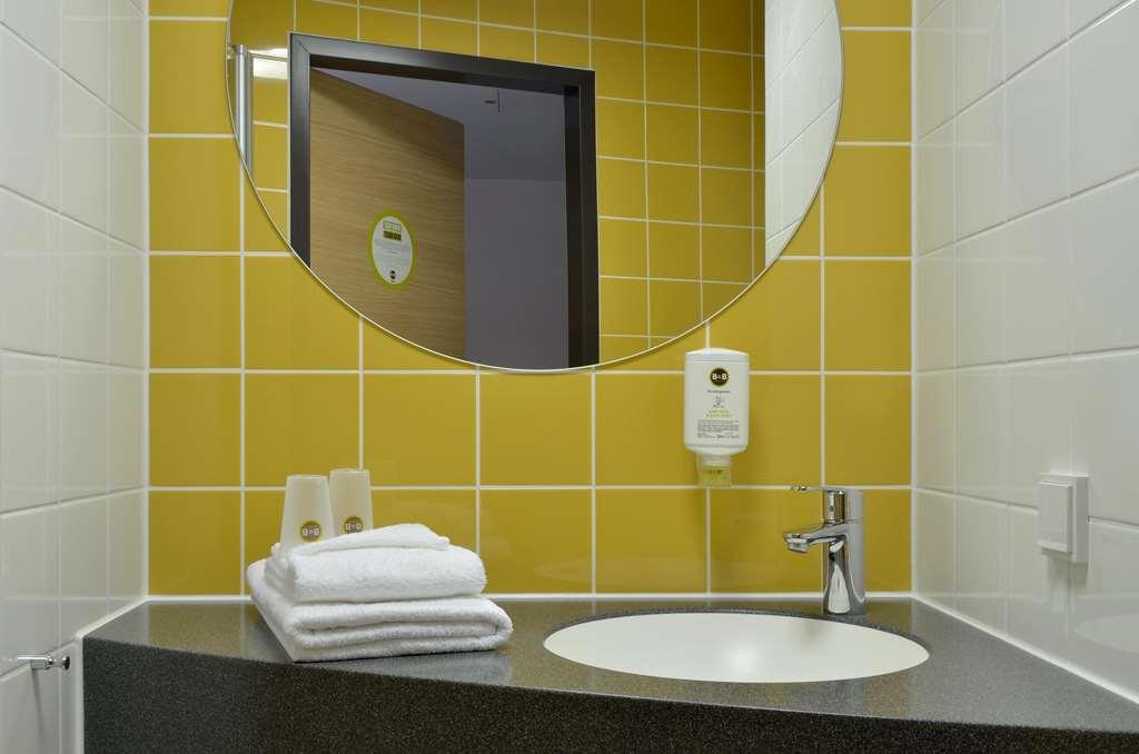 B&B Hotel Duesseldorf-City Esterno foto