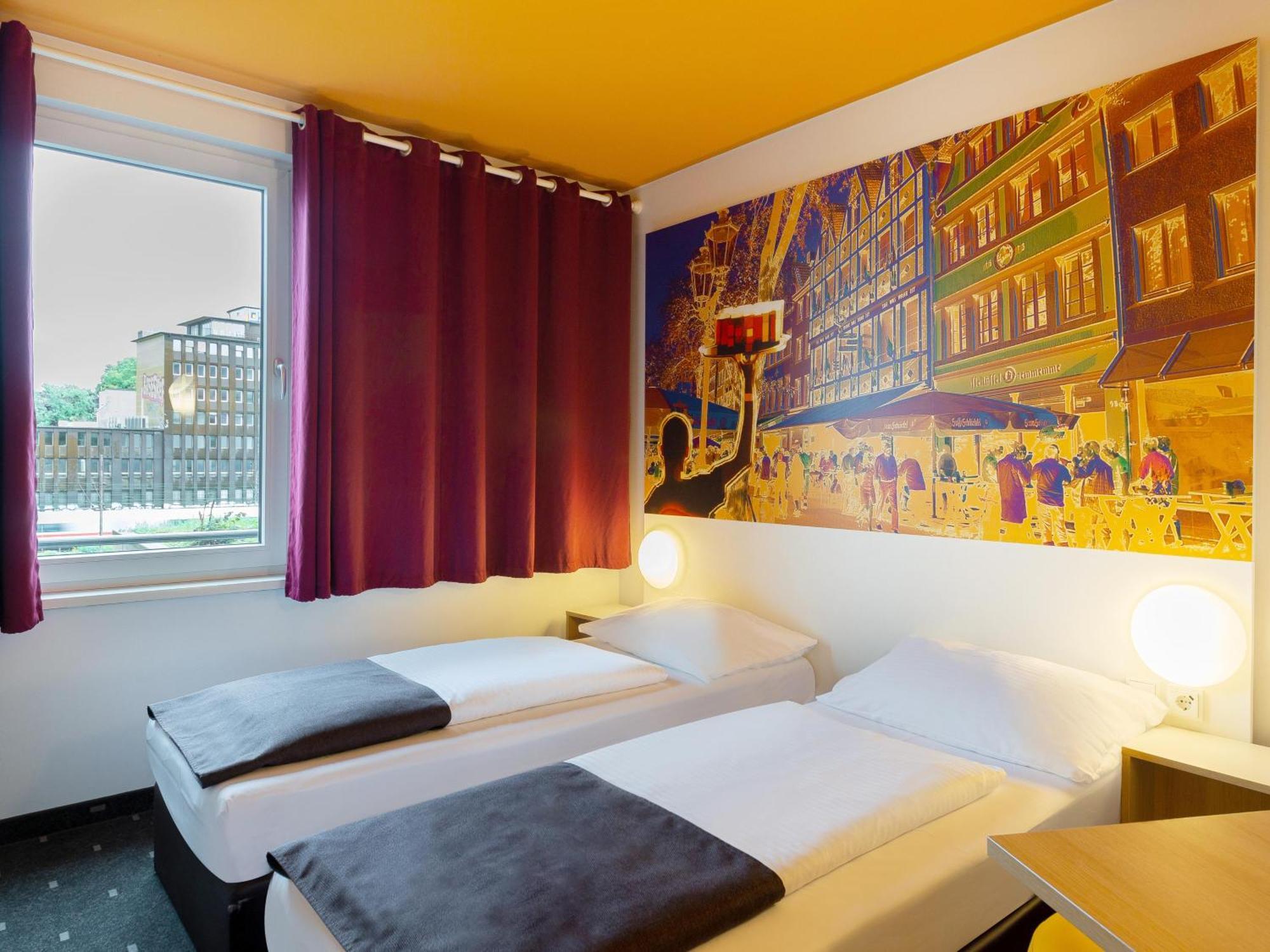B&B Hotel Duesseldorf-City Esterno foto