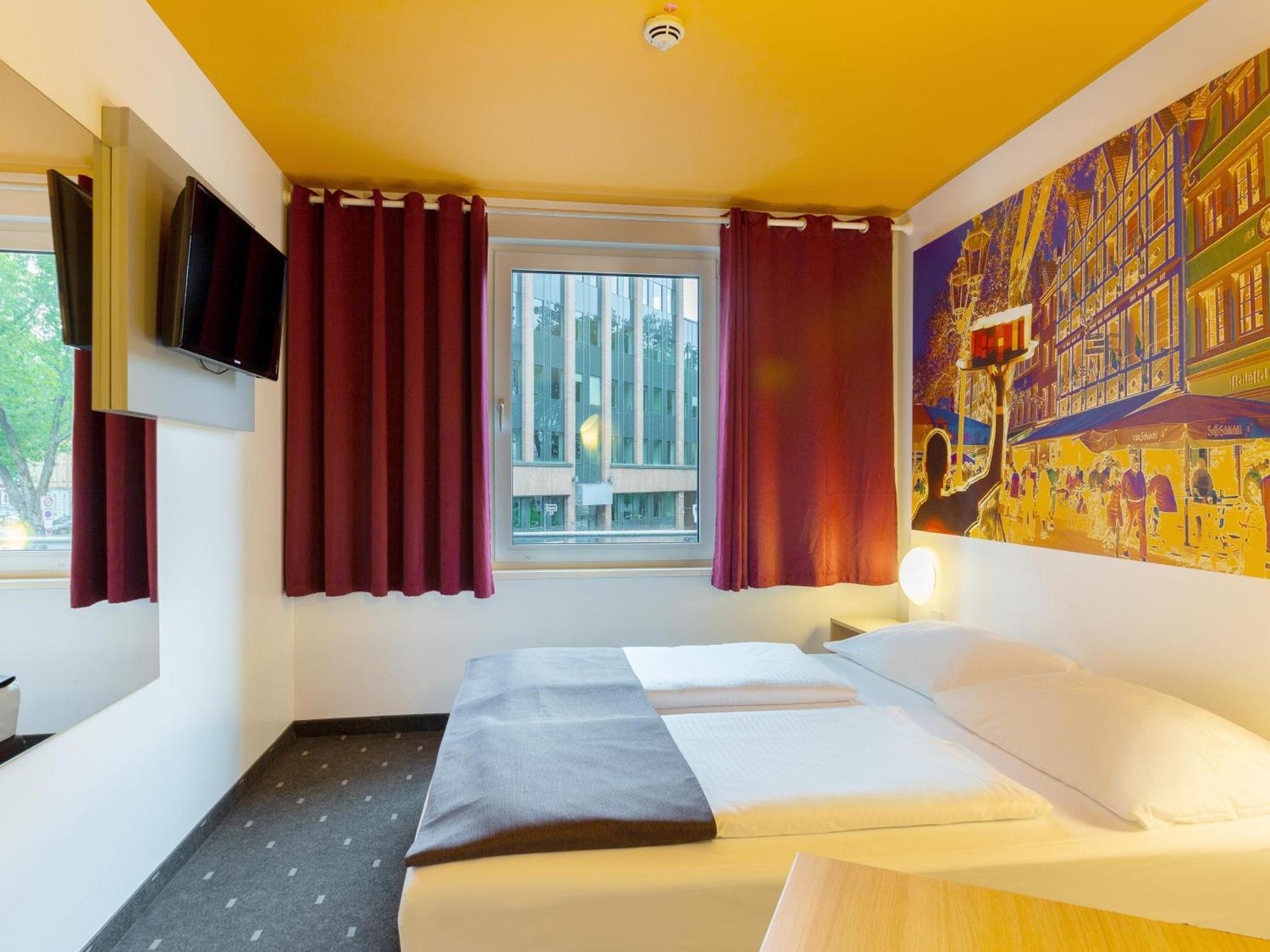 B&B Hotel Duesseldorf-City Esterno foto