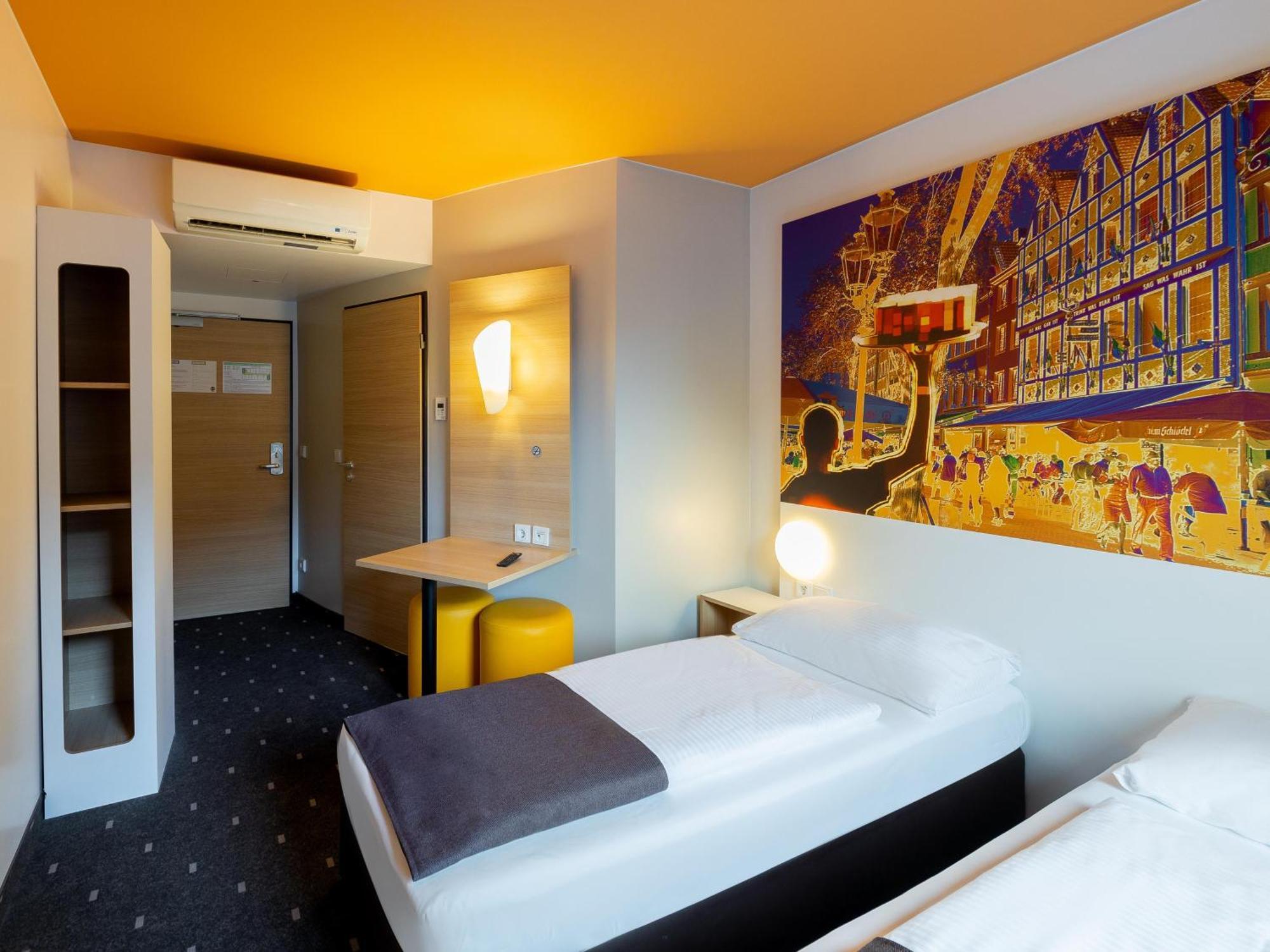 B&B Hotel Duesseldorf-City Esterno foto